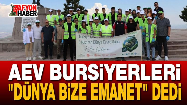 Kocatepe Anıtı’nda Çevre Temizliği